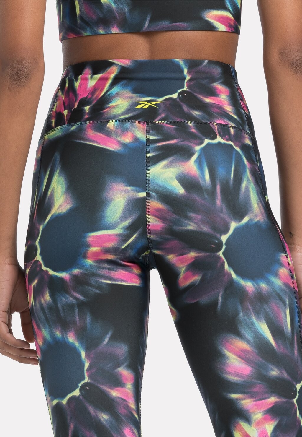 

Тайтсы ID TRAIN PRINTED Reebok, черный