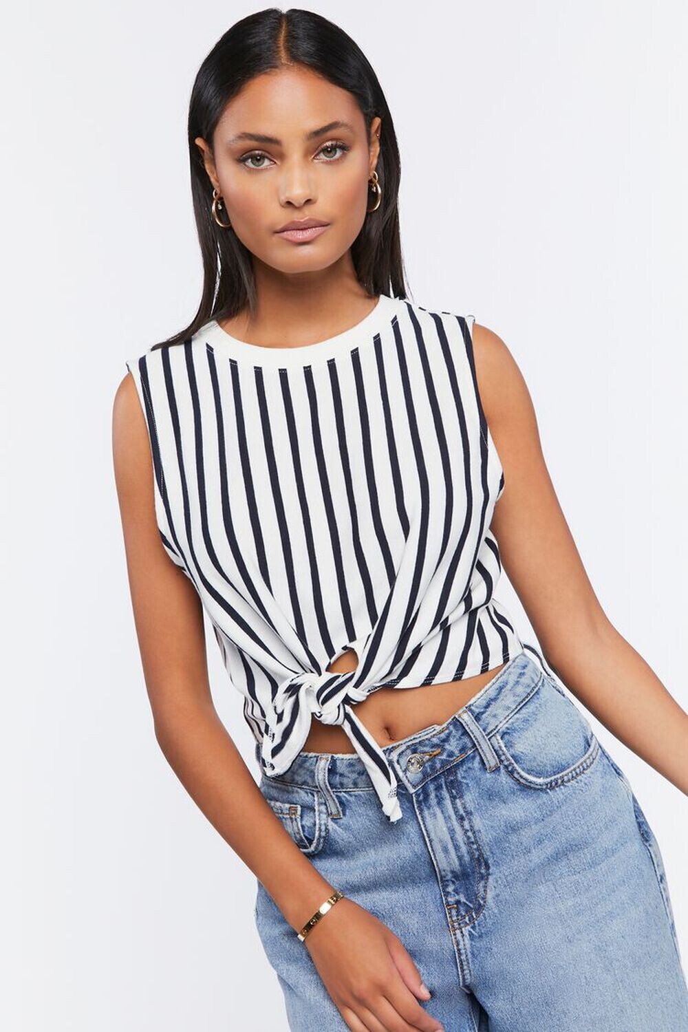 

Укороченный топ в полоску с завязками на подоле Forever 21, нави