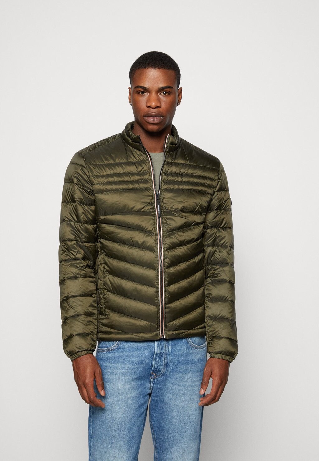 

Куртка демисезонная Jack & Jones Jjehero Puffer Collar, темно-зеленый, Серый