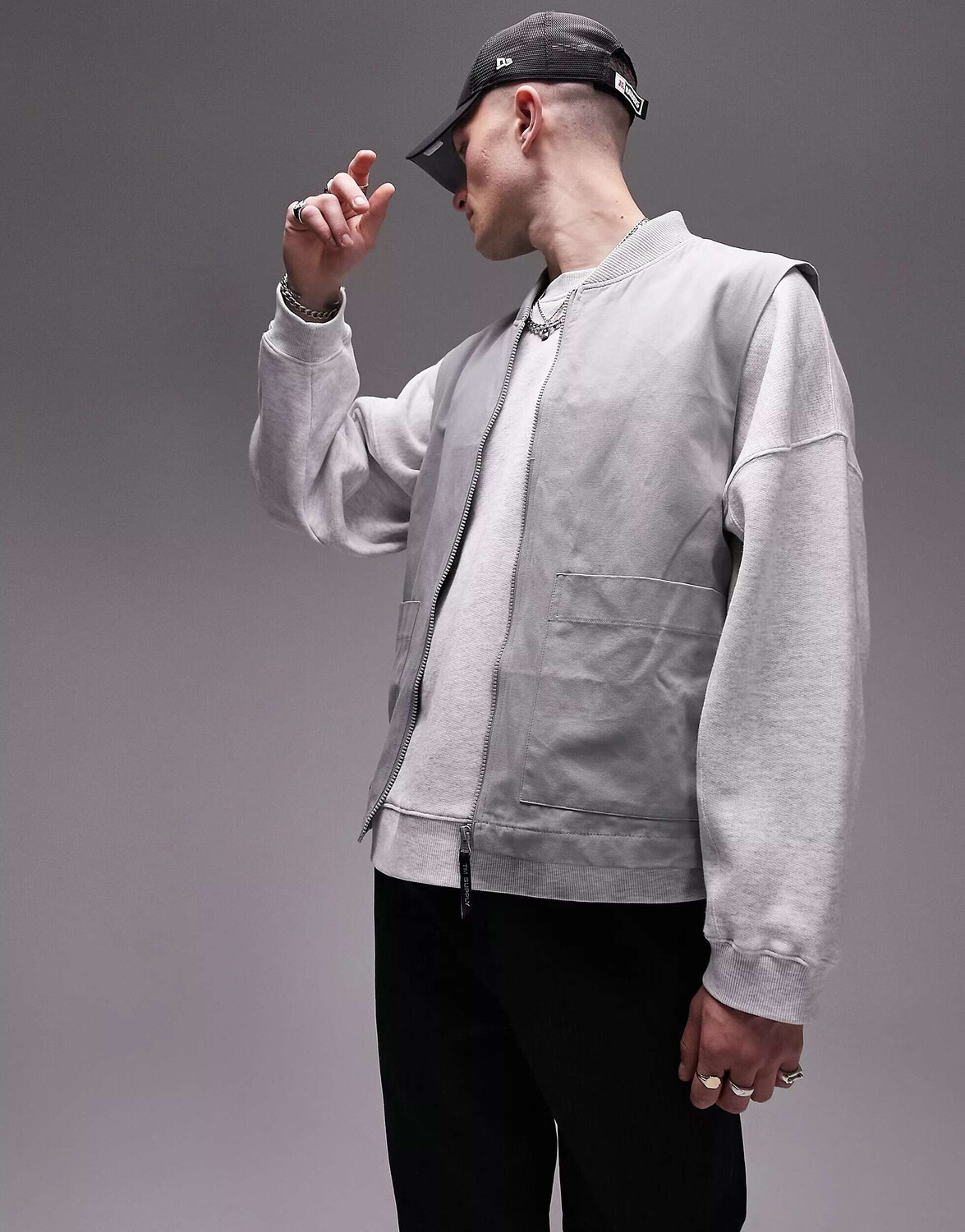 

Серый жилет Topman