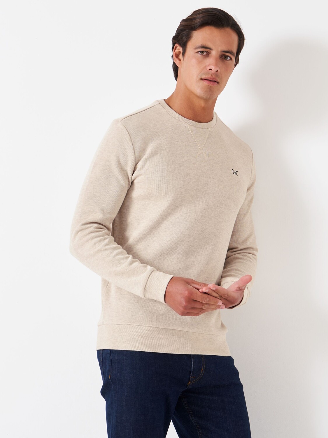 

Crew Clothing Джемпер с круглым вырезом в французскую рубчик, бежевый