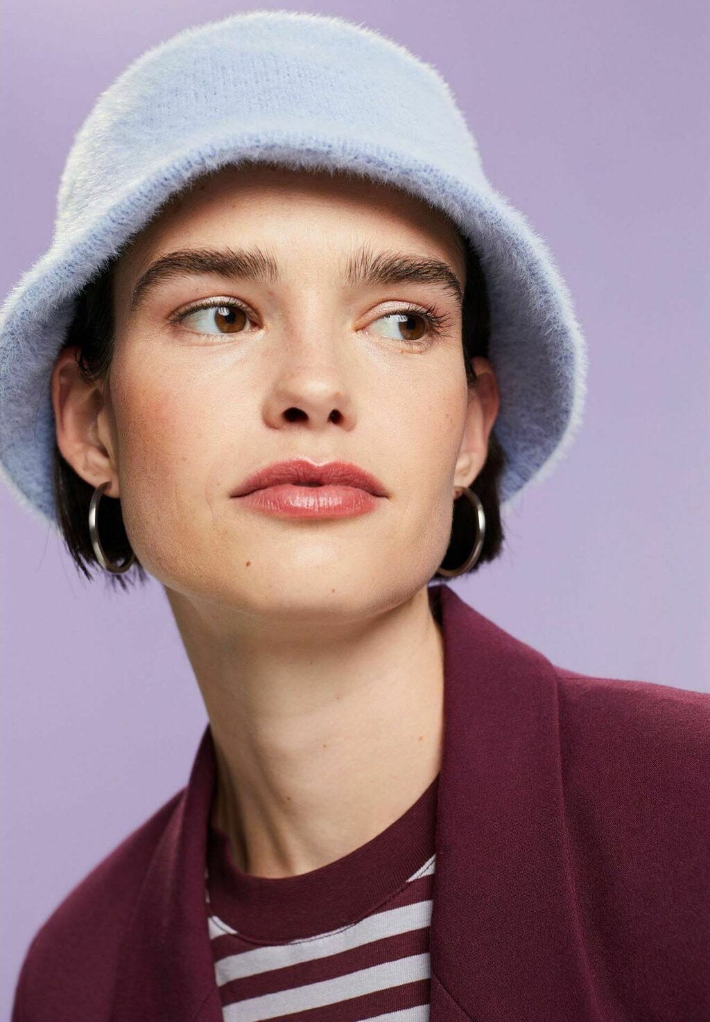 

Шапка Bucket Esprit, цвет lavender new