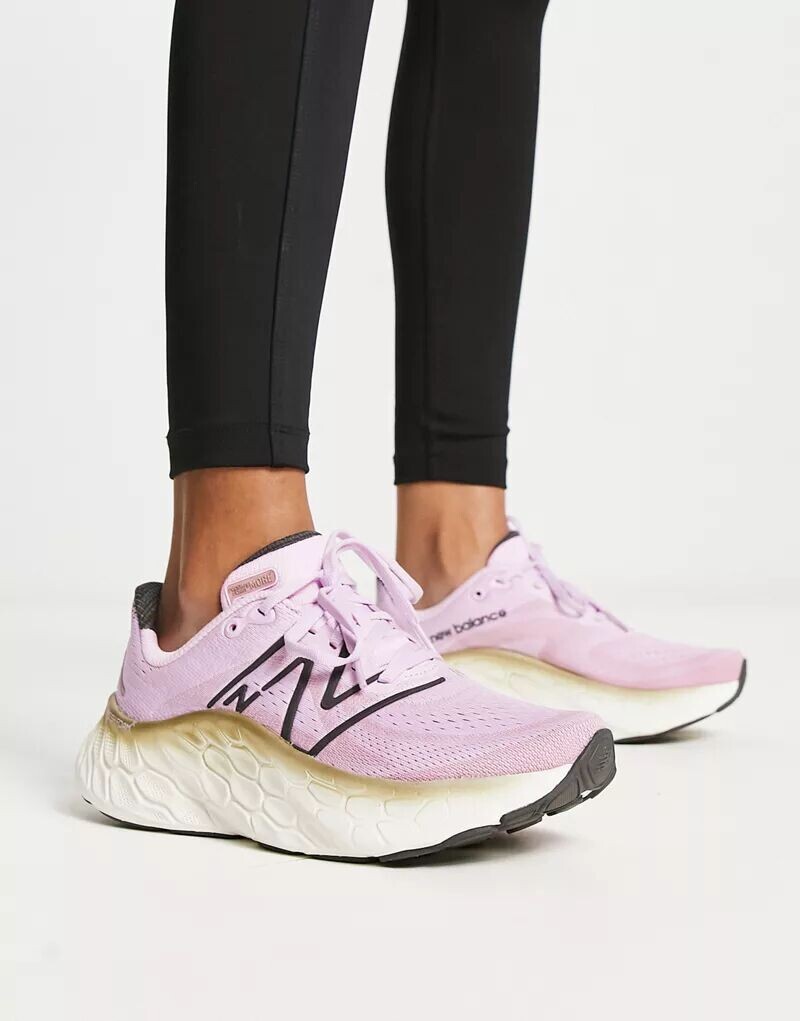 

Розовые кроссовки New Balance Running Fresh Foam More