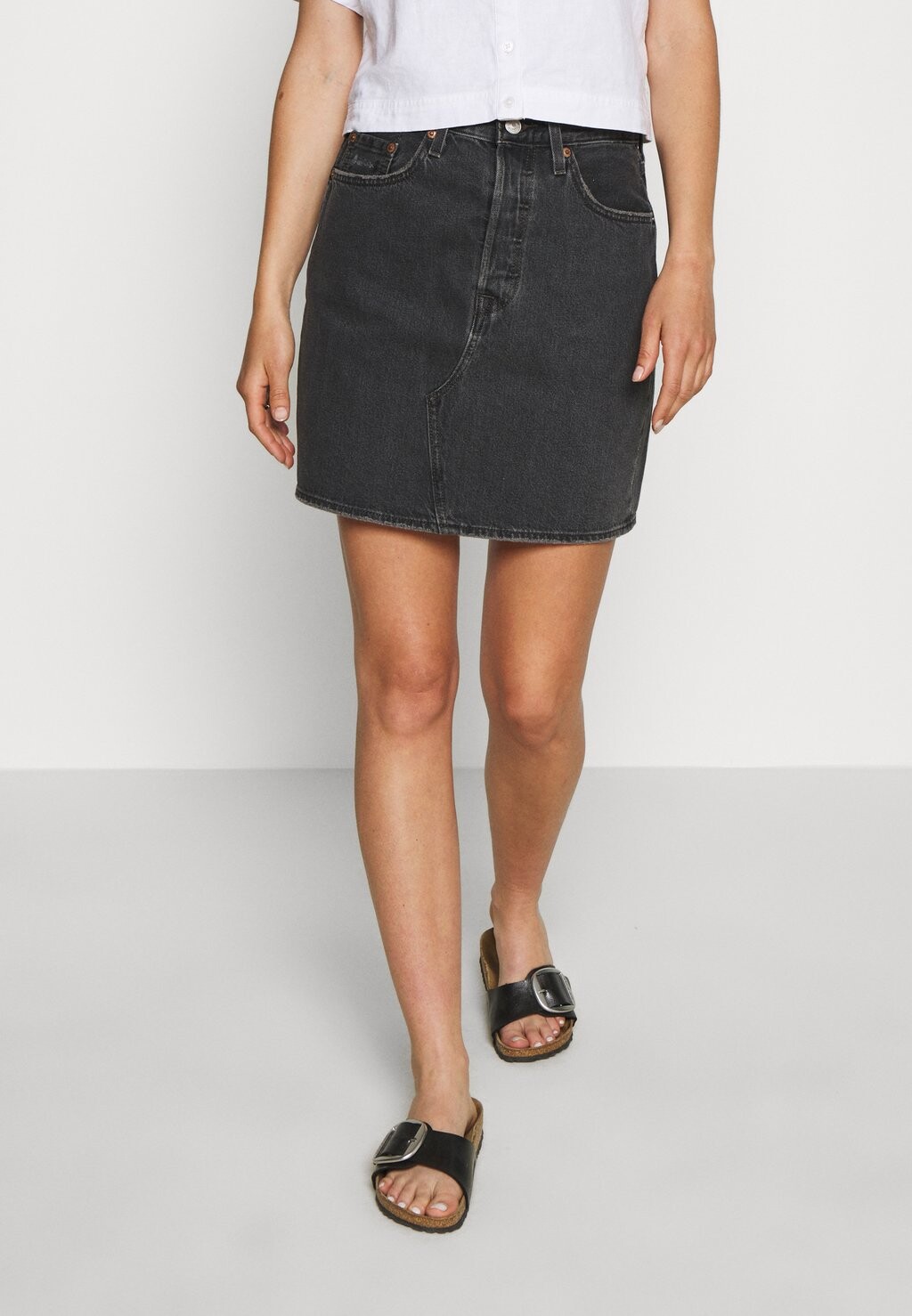 

Мини-юбка Levi's, черный деним