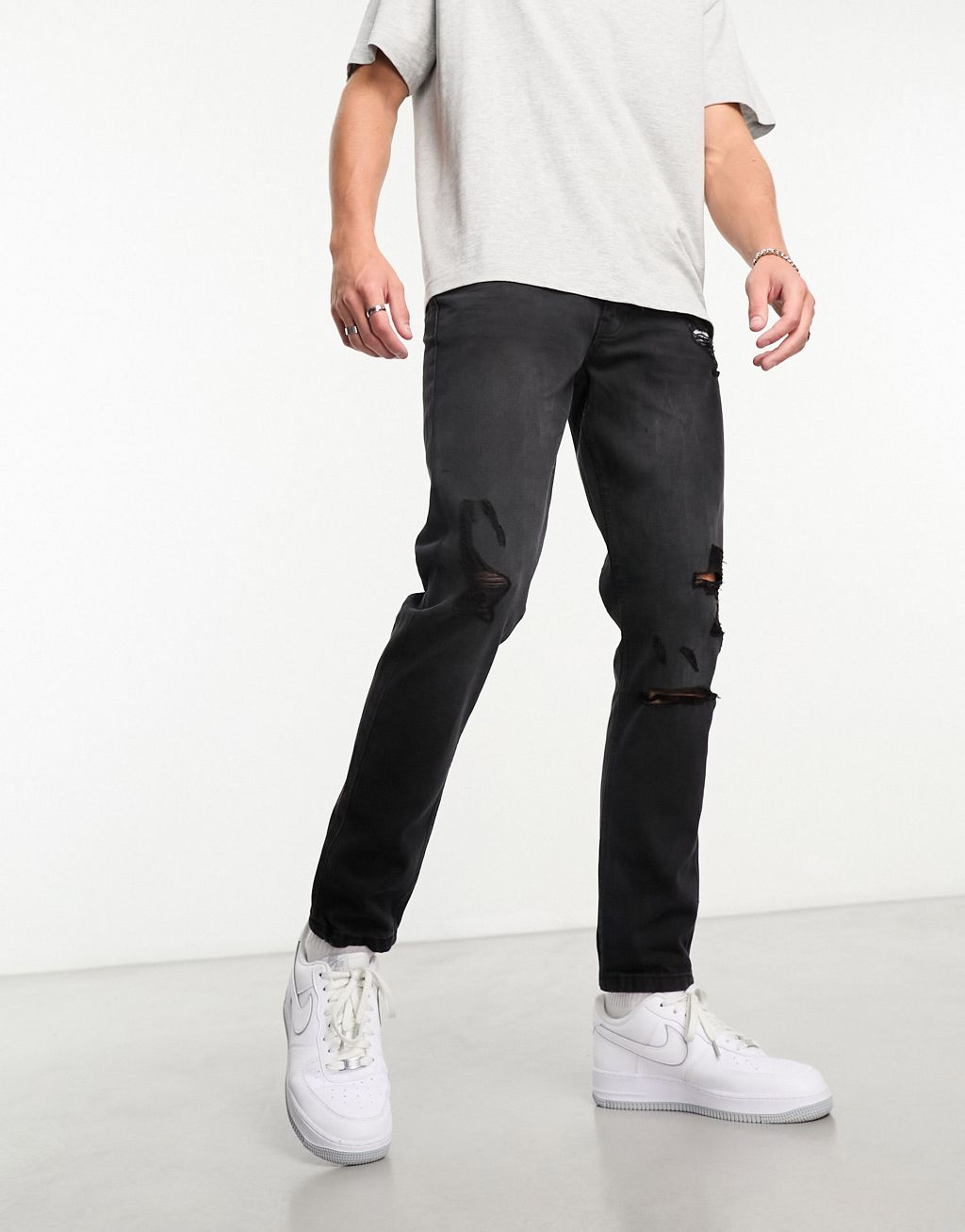 Черные рваные джинсы узкого кроя DTT рваные байкерские джинсы узкого кроя blowout evolution in design синий
