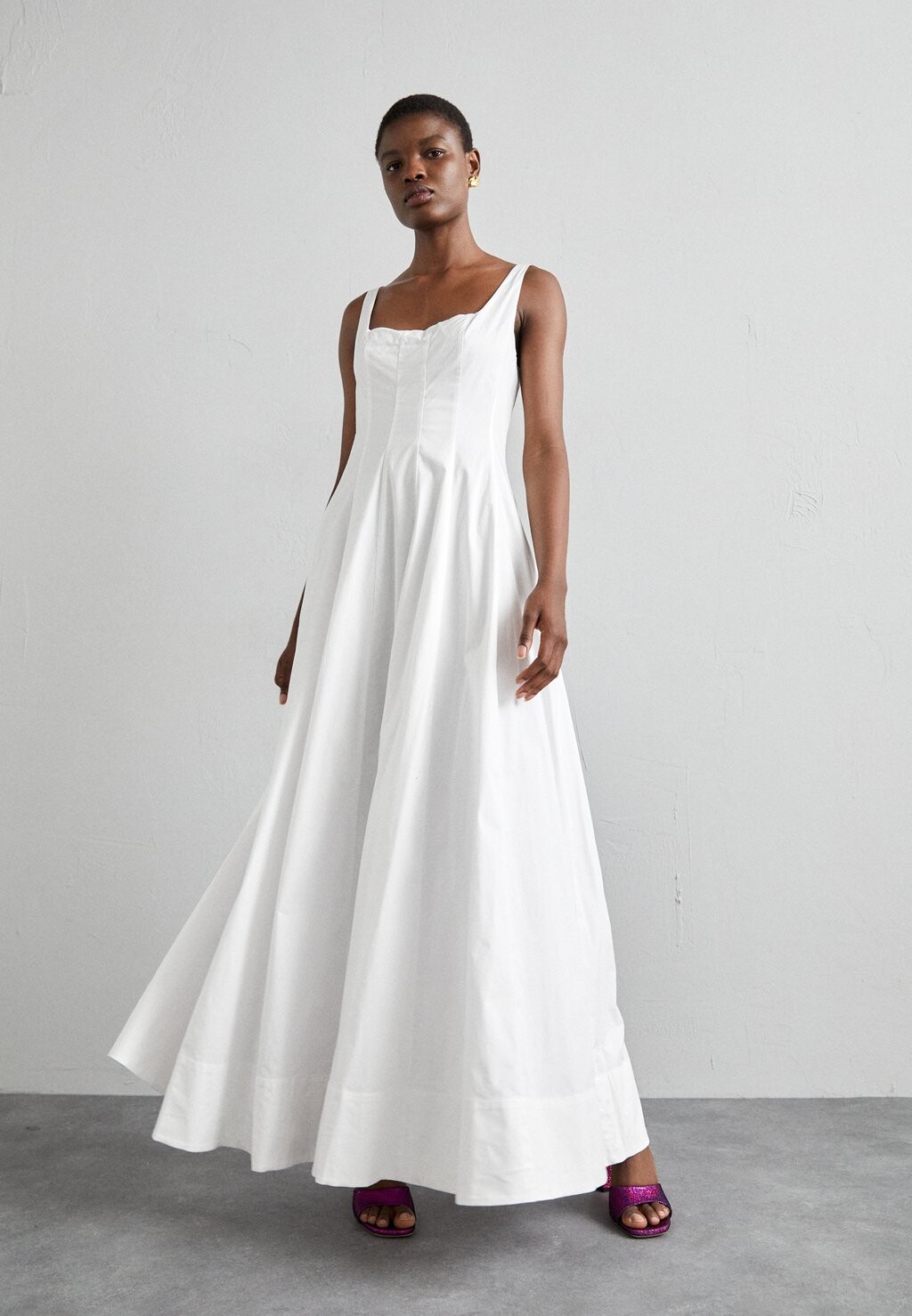

Вечернее платье Wells Dress STAUD, белый, Черный