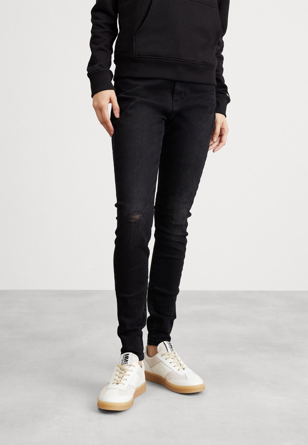 

Джинсы скинни Tommy Jeans