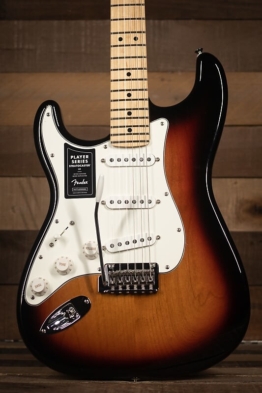 

Электрогитара Fender Player Stratocaster Left-Handed, Maple FB, 3-Color Sunburst