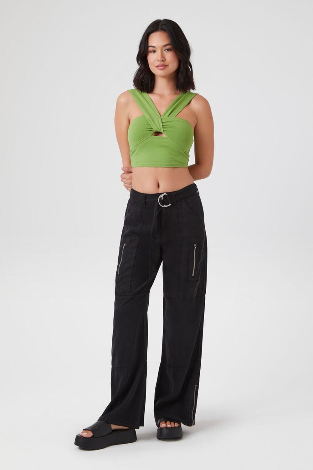 

Прямые брюки с поясом Forever 21, черный