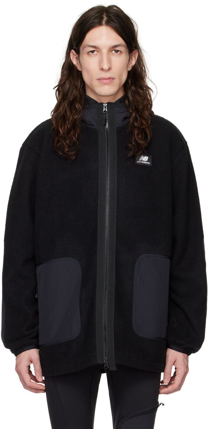 

Черная куртка NB AT Season New Balance
