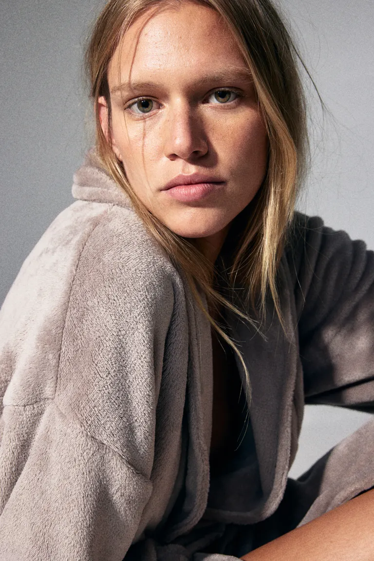 

Халат из флиса своими руками H&M, бежевый