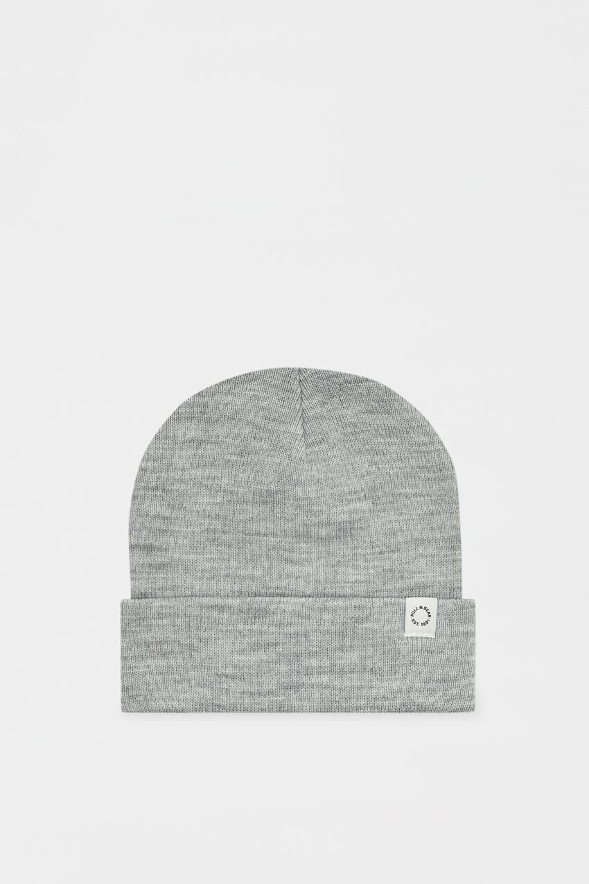 

Вязаная шапочка Pull&Bear, серый