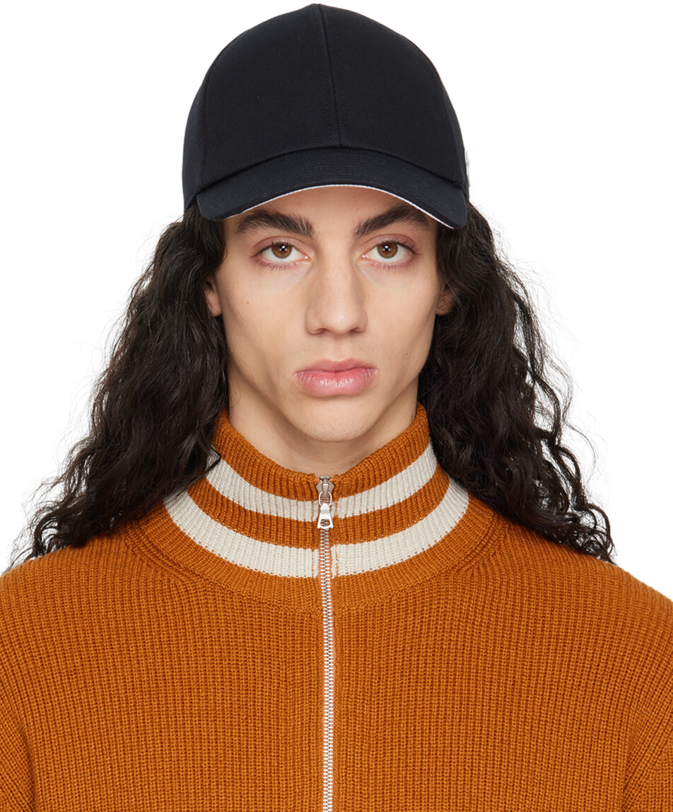 

Черная нашивка Courrèges