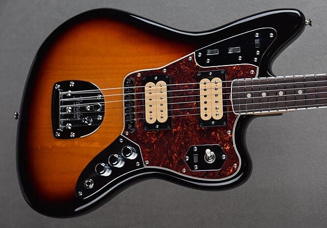 

Курт Кобейн Jaguar - 3 цвета солнечных лучей Fender Kurt Cobain Jaguar -