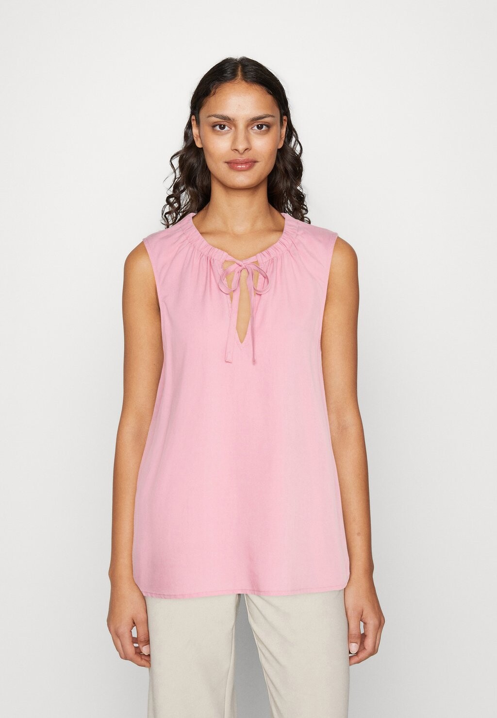 

Блузка edc by Esprit