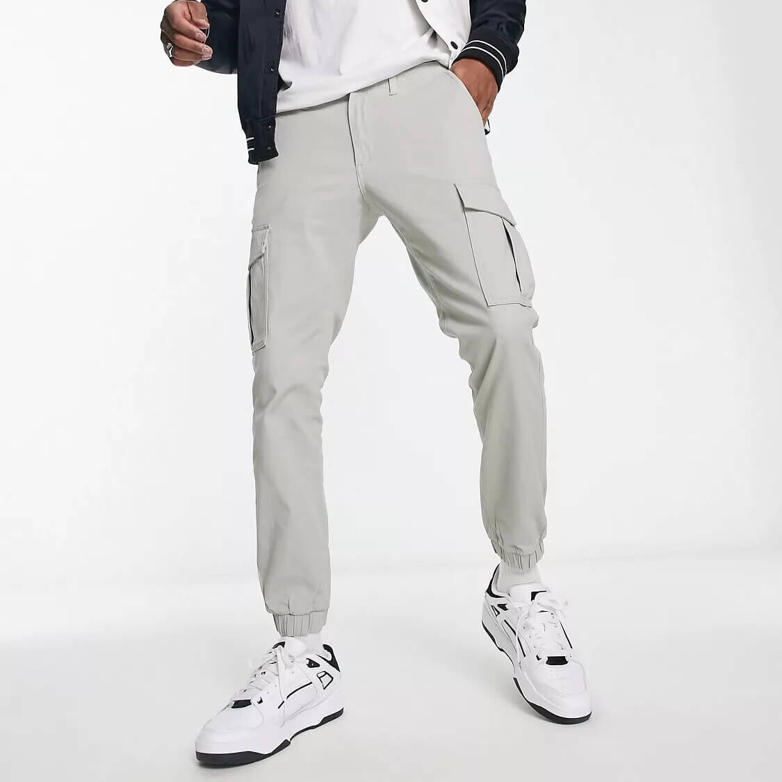 

Брюки Jack & Jones Intelligence Cuffed Cargo, светло-серый