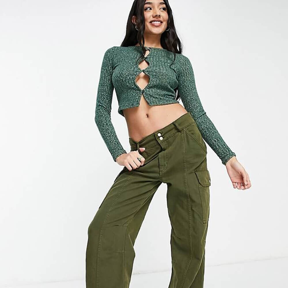 

Топ Pull&Bear Cut Out Long Sleeve Cropped, зеленый