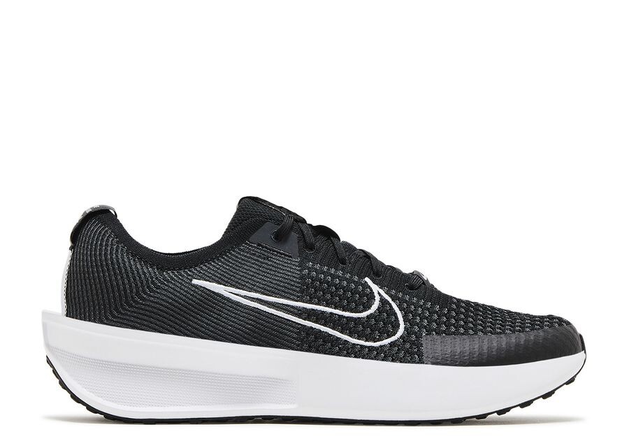

Кроссовки Nike Interact Run, черный/белый