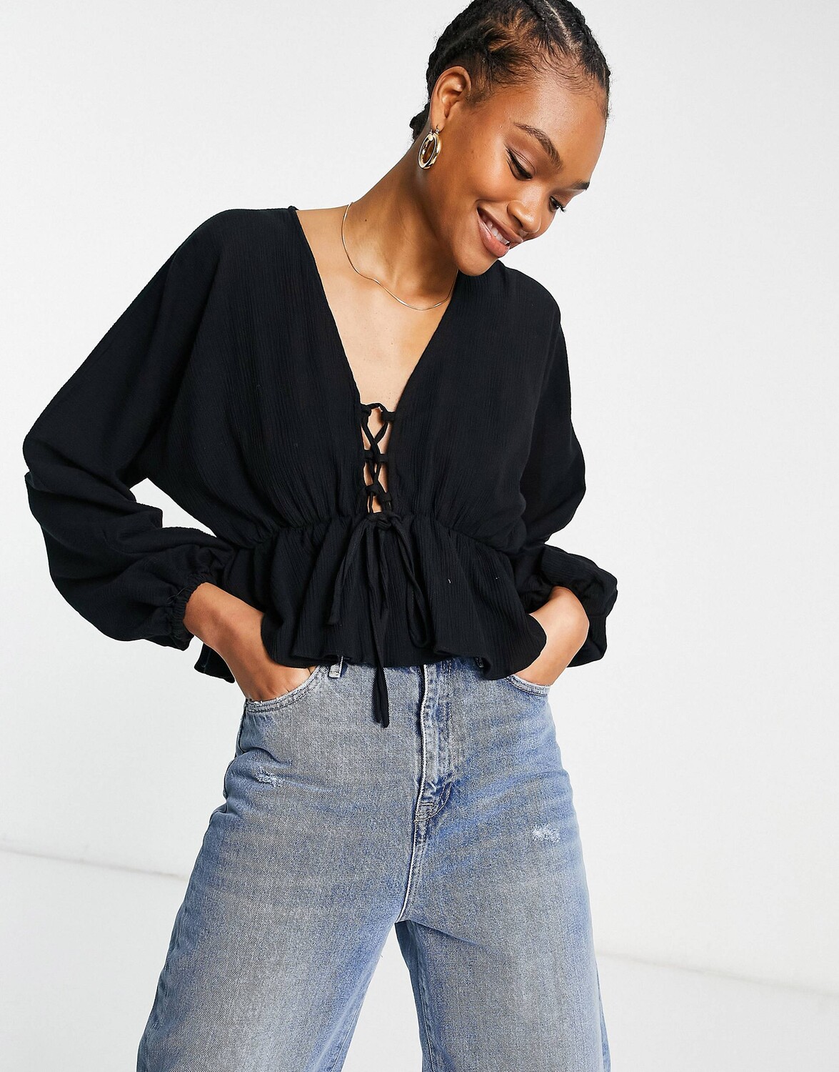 

Черный топ со шнуровкой и шнуровкой спереди ASOS DESIGN