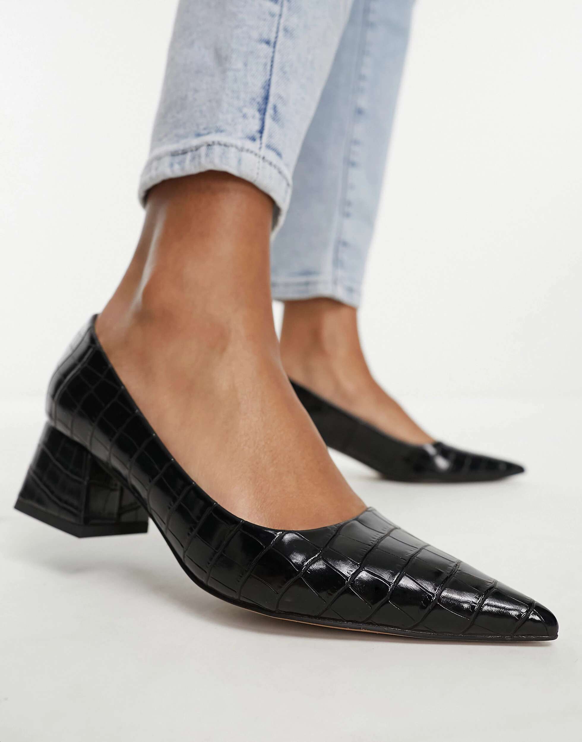 Черные туфли на среднем каблуке ASOS Saintblock черные туфли на каблуке с эластичной пяткой на среднем каблуке toteme