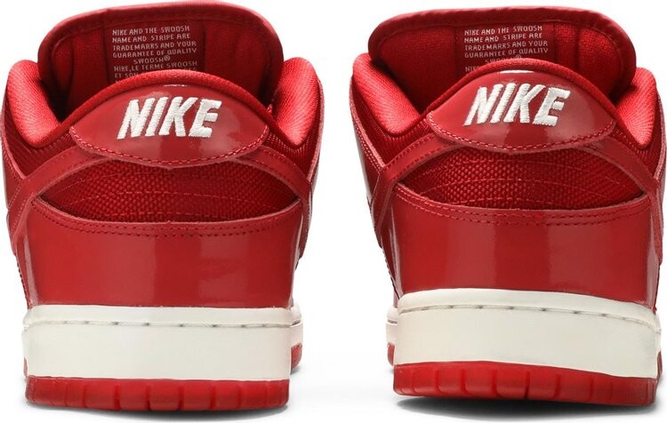 Nike dunks 2024 patent leather