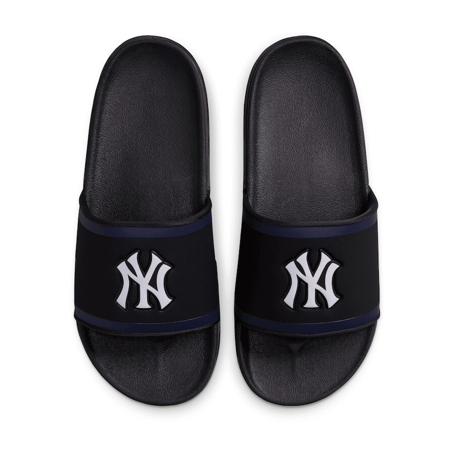 

Шлепанцы Nike New York Yankees