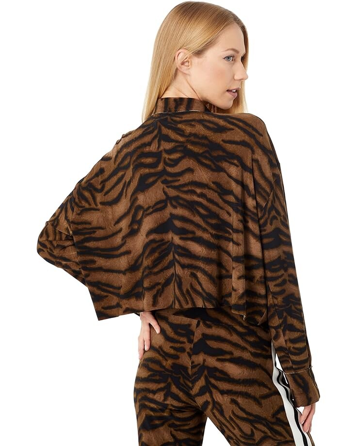 Рубашка Norma Kamali Cropped Oversized Boyfriend NK Shirt, цвет Brown Tiger