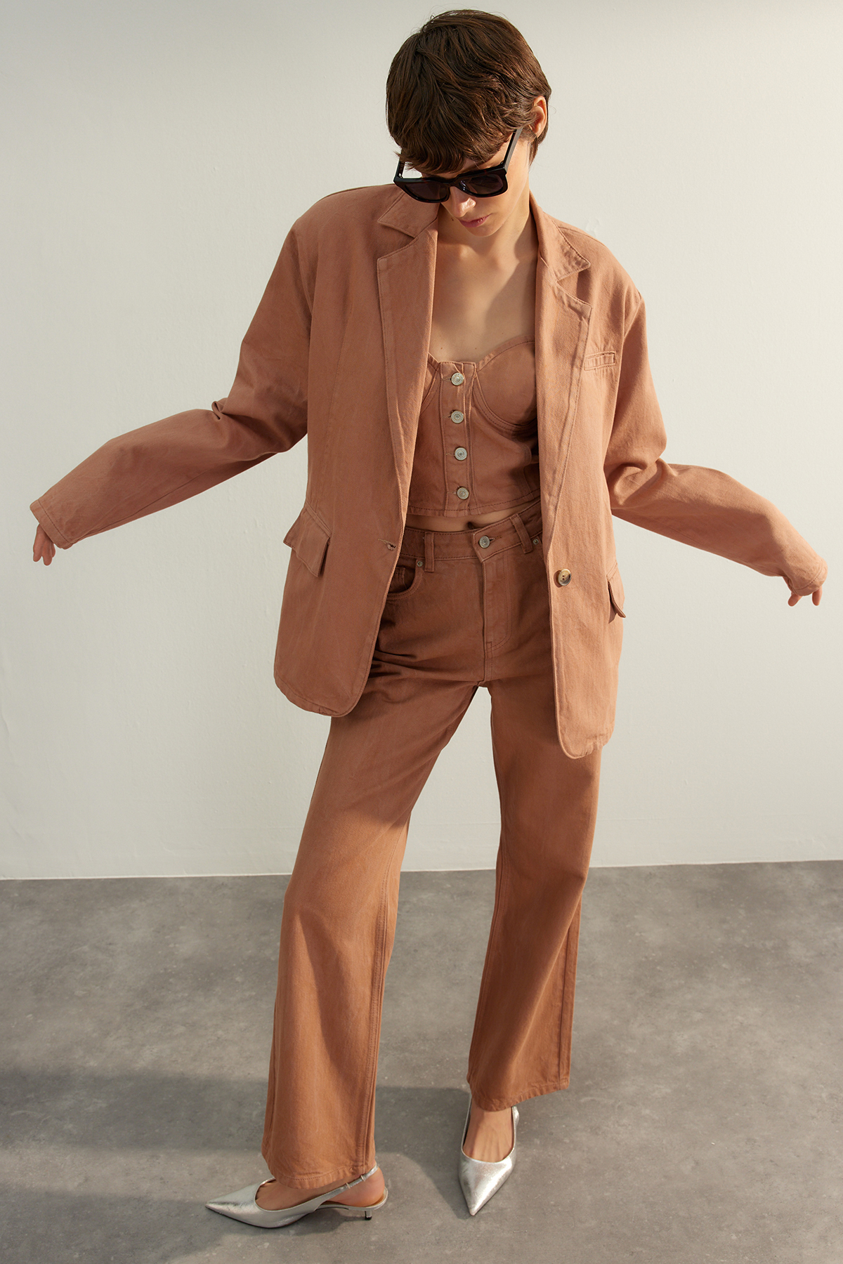 Куртка - Коричневый - Oversize Trendyol, коричневый куртка zara oversize leather коричневый