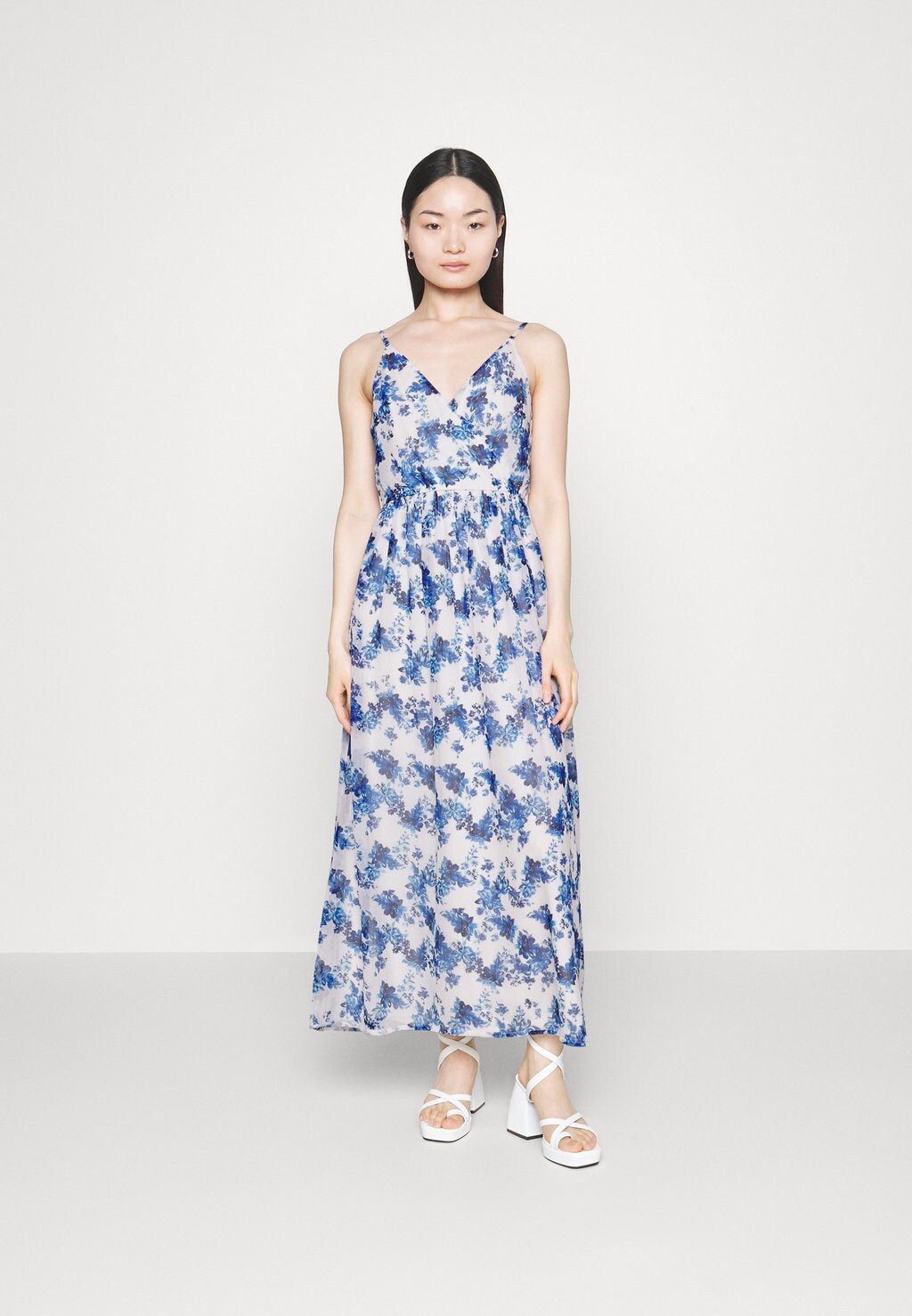 

Летнее платье Vero Moda
