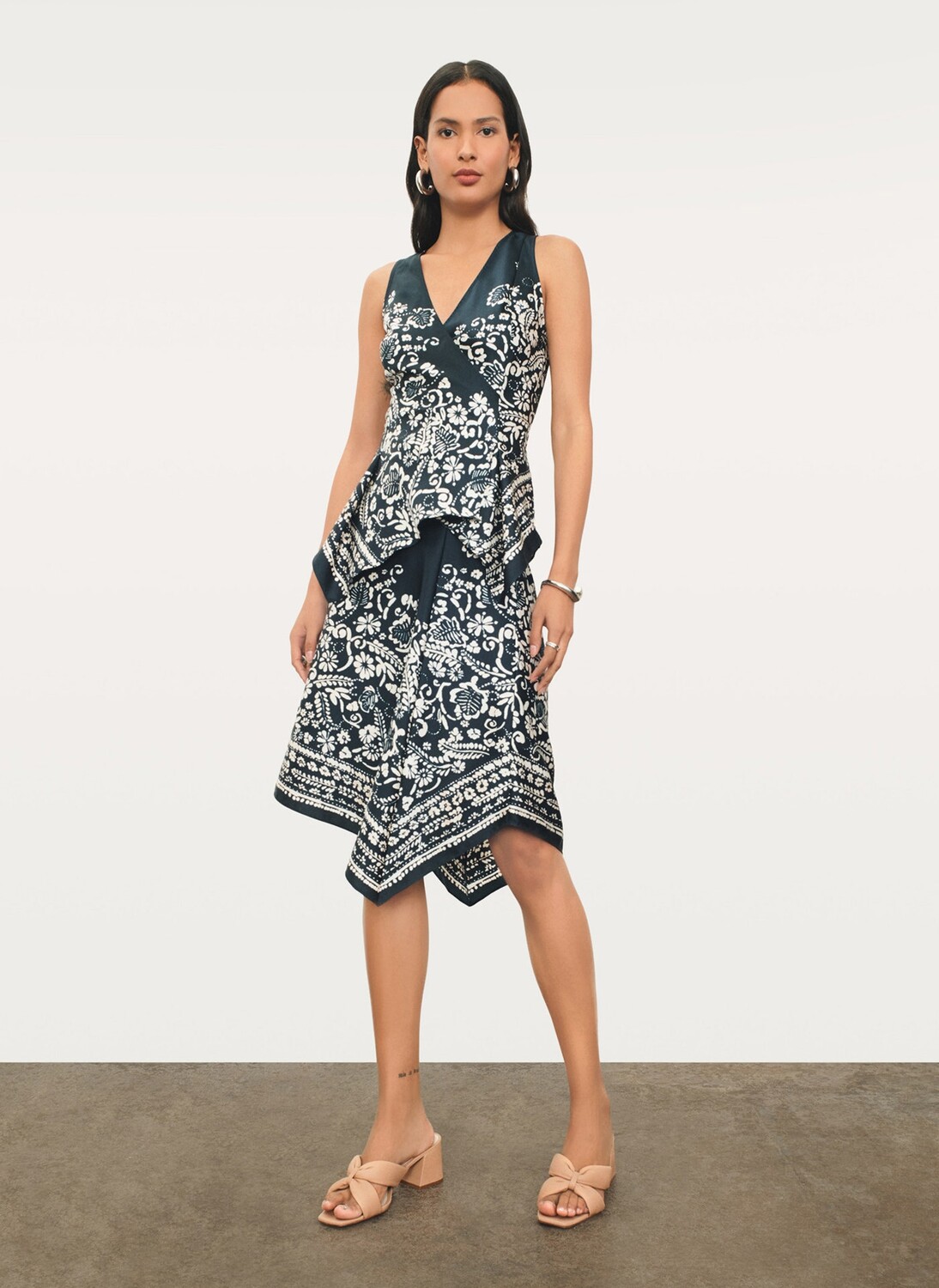 

Топ HALTER Donna Karan
