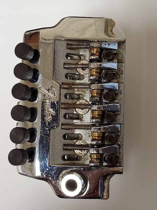 

Винты тонкой настройки Fender System 1 ТОЛЬКО черные 6 шт. System 1 fine tuner screws