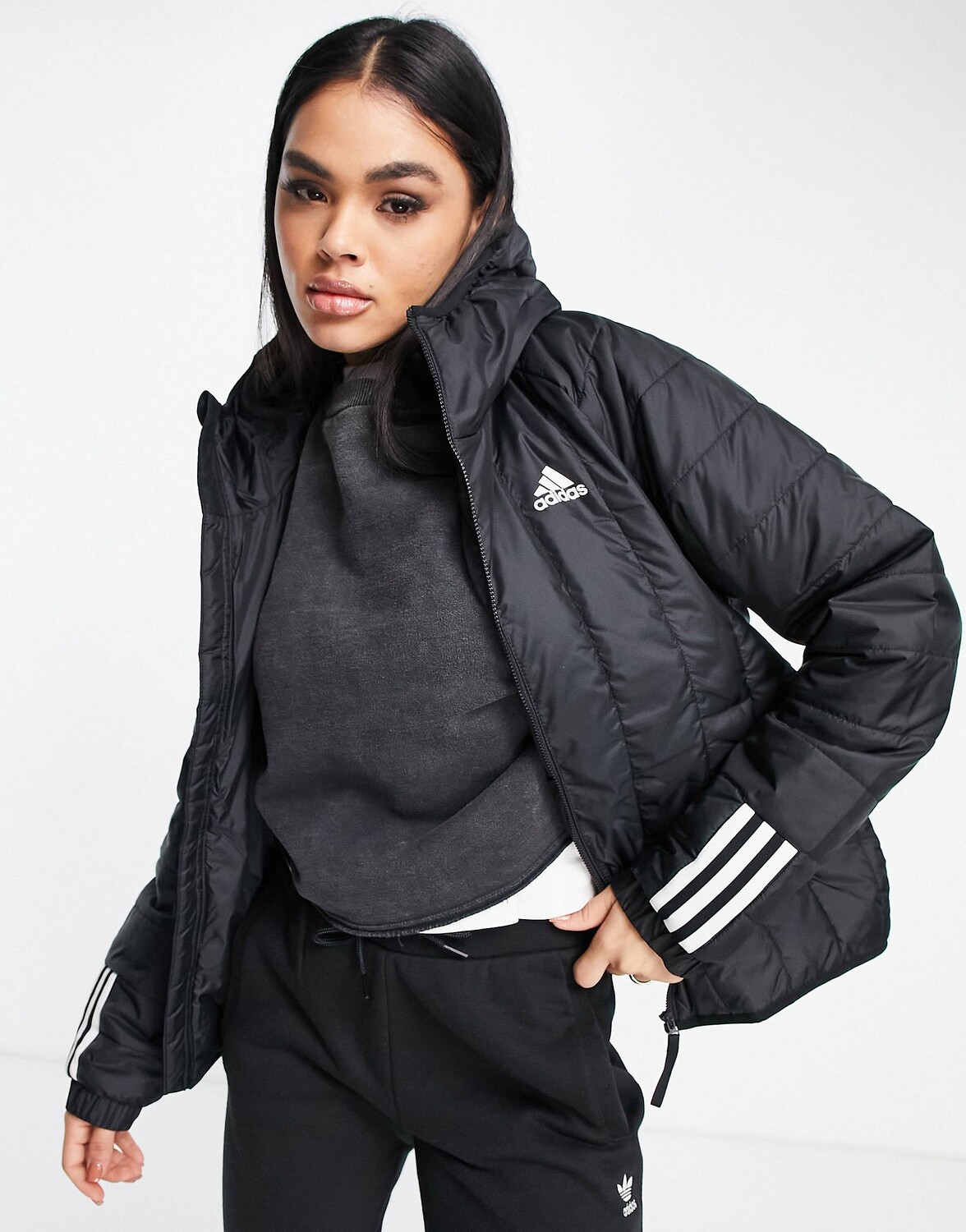 

Черная легкая пуховая куртка с капюшоном adidas Outdoor Itavic, Черный