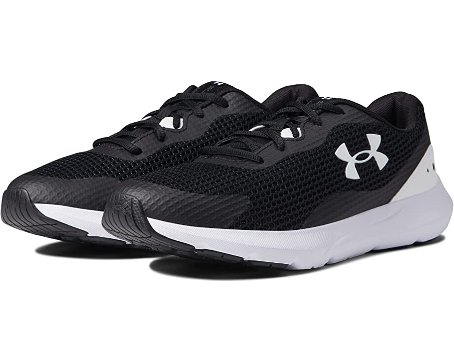 

Кроссовки Surge 3 Under Armour, черный