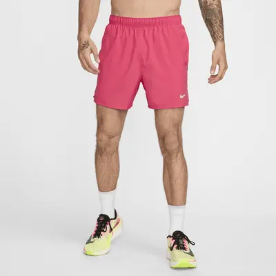 

Шорты Nike Challenger, цвет Aster Pink/Black/Black