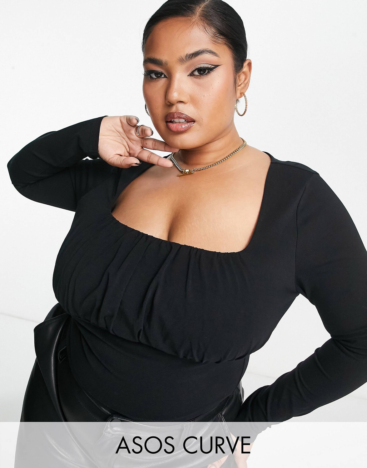 

Черный топ с длинными рукавами и сборками на груди ASOS DESIGN Curve