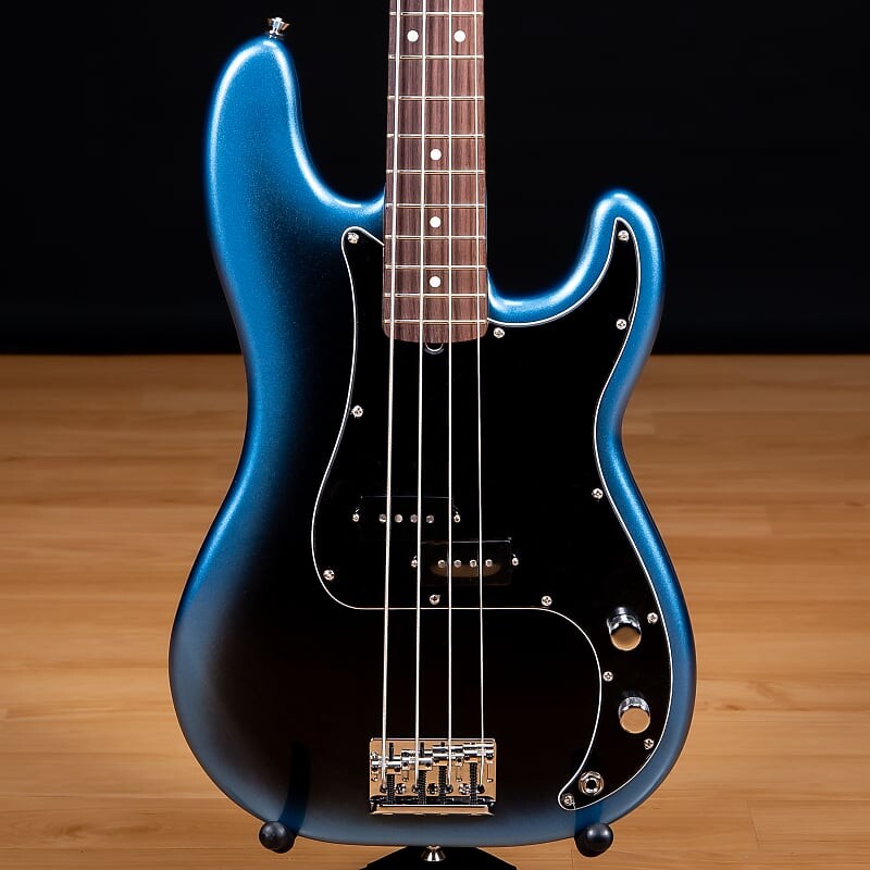 

Басс гитара Fender American Professional II Precision Bass with Rosewood Fretboard - Dark Night SN US23049307