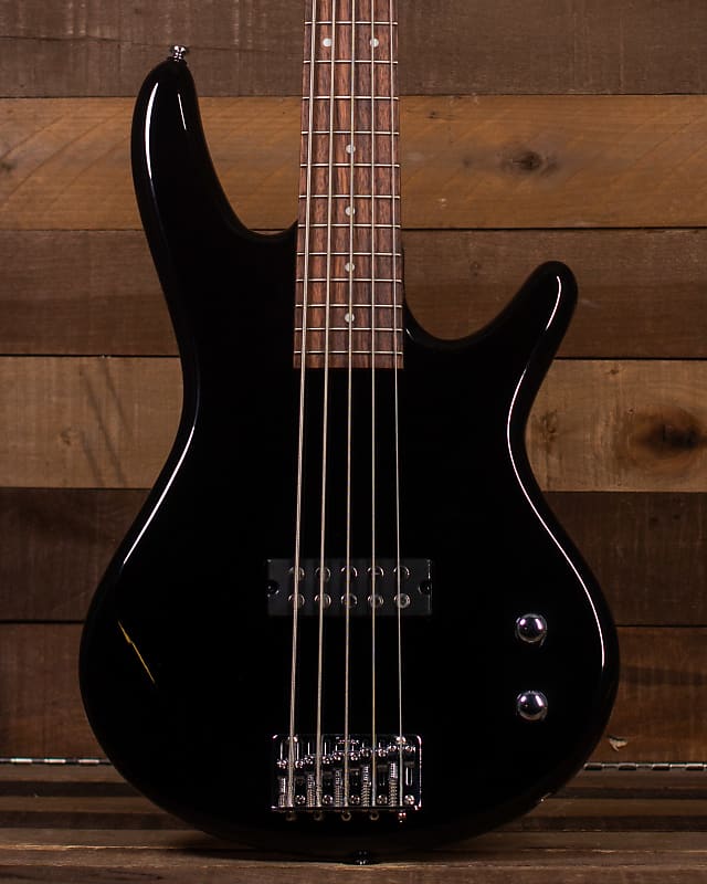 Ibanez GSR105EX 5-струнная бас-гитара, черный глянец