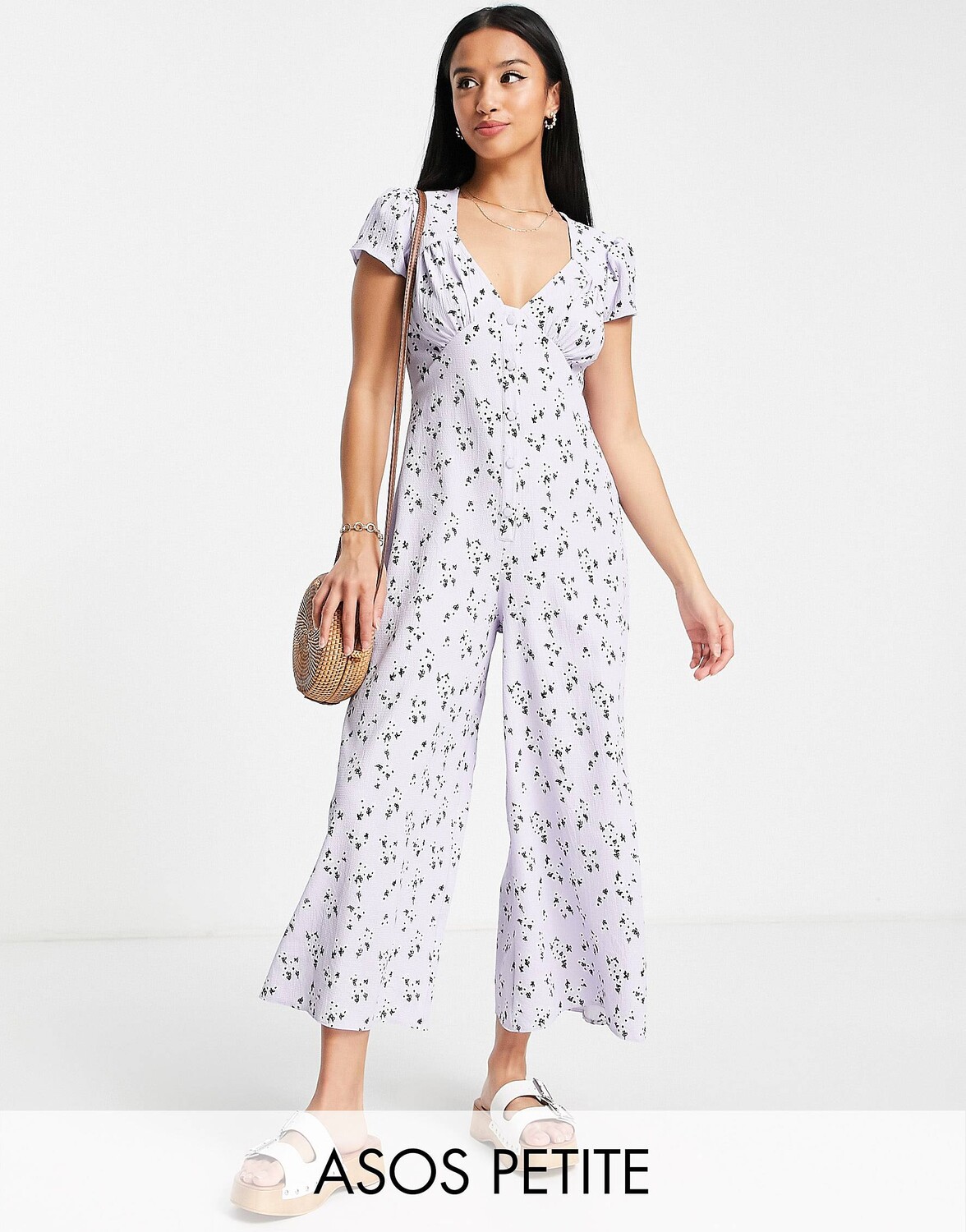 

Сиреневый комбинезон с короткими рукавами и пуговицами спереди ASOS DESIGN Petite