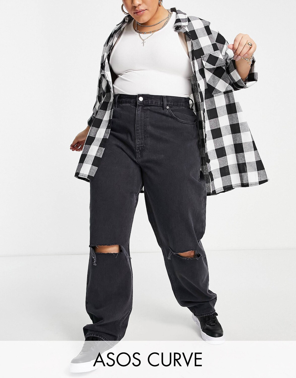 

Черные джинсы mom с завышенной талией и прорезями ASOS DESIGN Curve