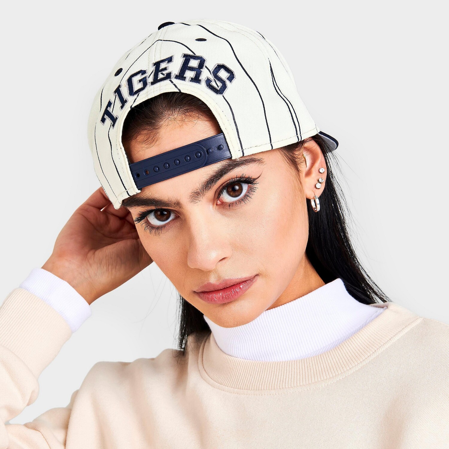 

Бейсболка New Era Detroit Tigers MLB в тонкую полоску 9FIFTY Snapback, белый