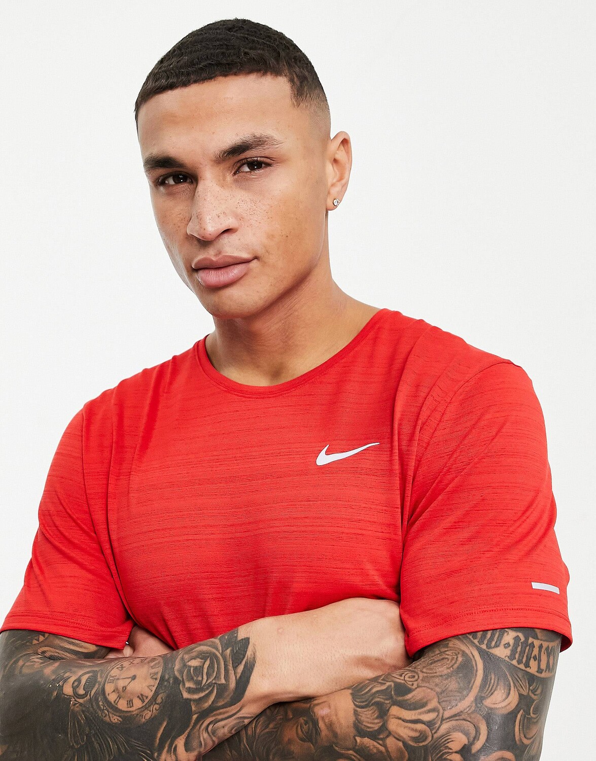 

Красная футболка Nike Running Miler Dri-FIT