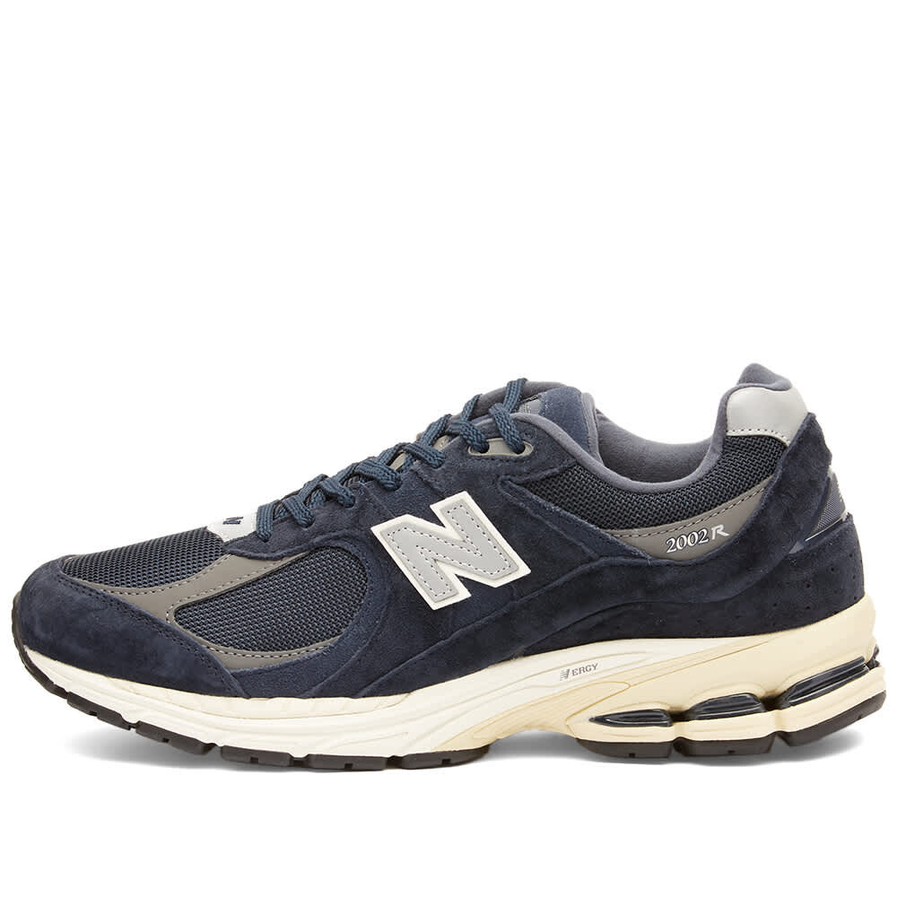 

Кроссовки New Balance M2002RCA