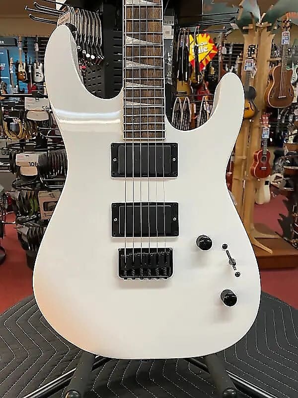 

Jackson X Series Dinky DK2X HT, накладка на гриф Laurel, цвет Snow White X Series Dinky DK2X HT, Laurel Fingerboard, Snow White
