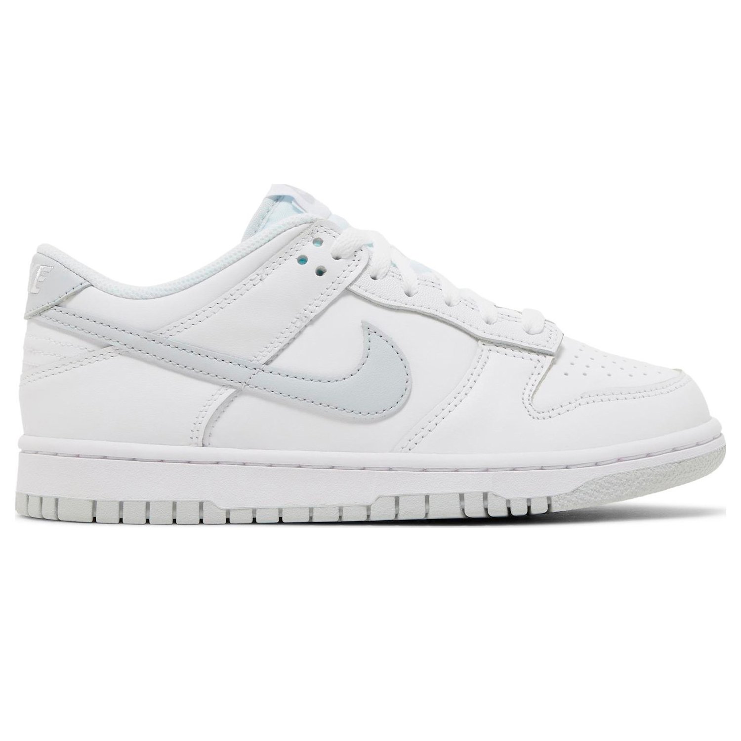 Кроссовки Nike Dunk Low GS 'Pure Platinum', Белый низкие кроссовки nike dunk low retro prm ess nike цвет white light carbon platinum tint pure platinum wolf grey