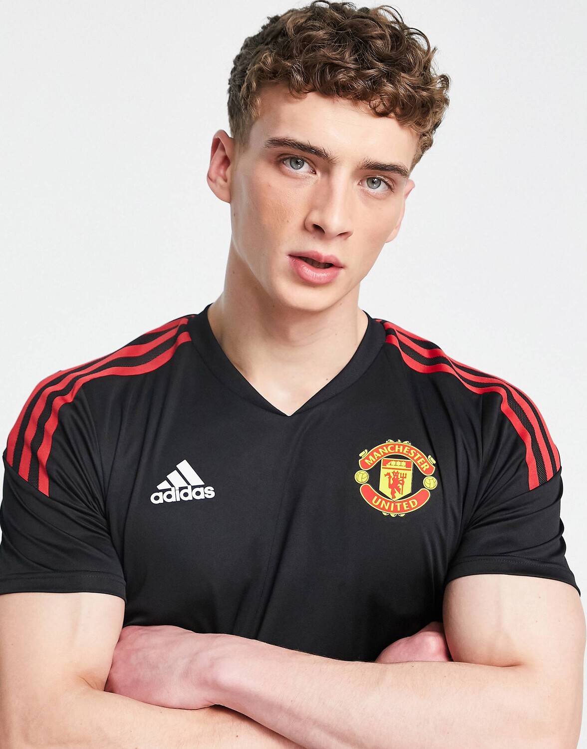

Черная футболка для тренеров adidas Football Manchester United FC 2022/23