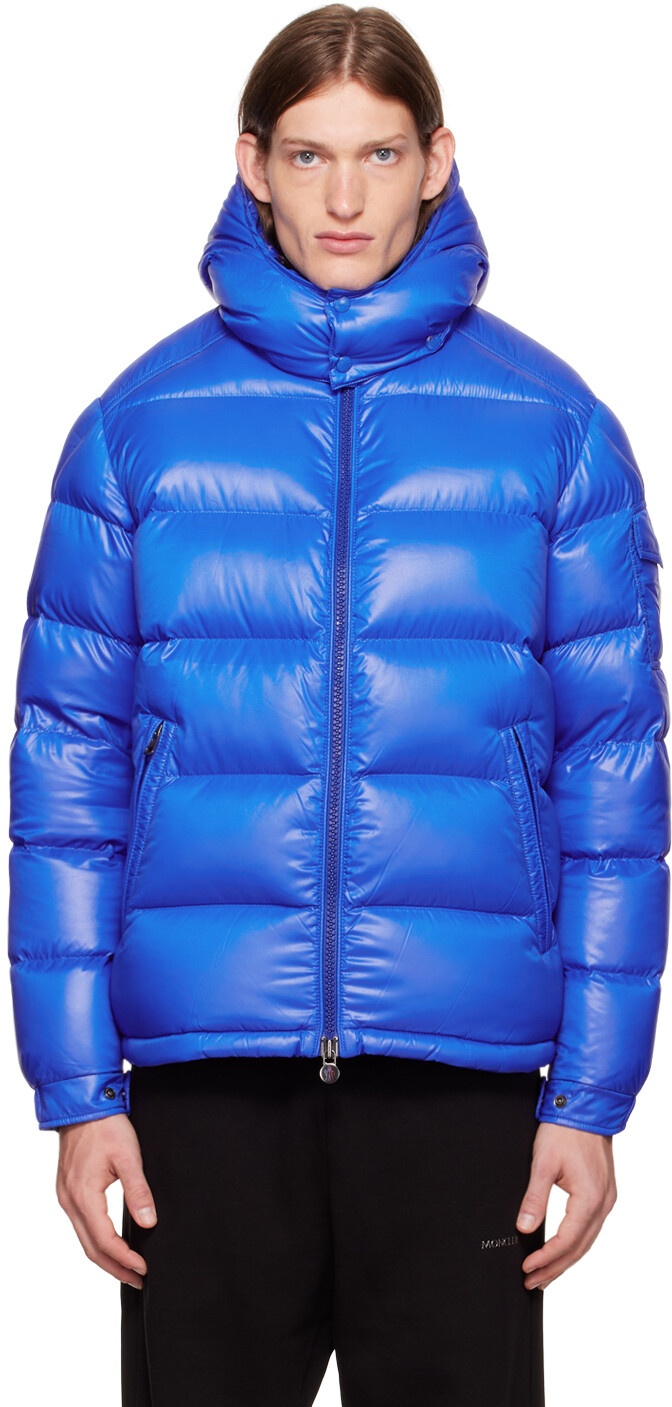 

Синий пуховик Maya Moncler