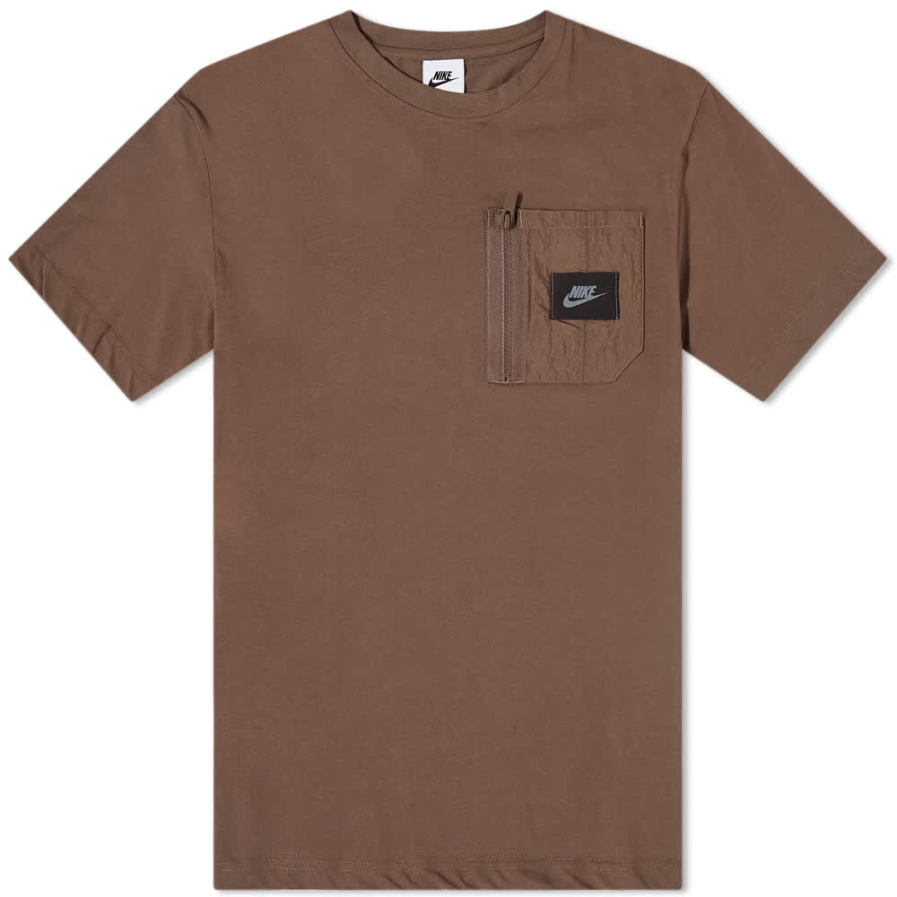 

Футболка Nike Utility Pocket Tee
