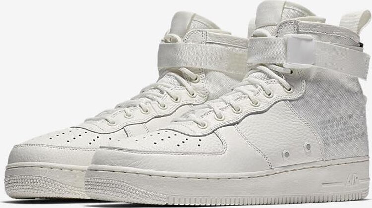 Nike air force 2025 1 triple ivory