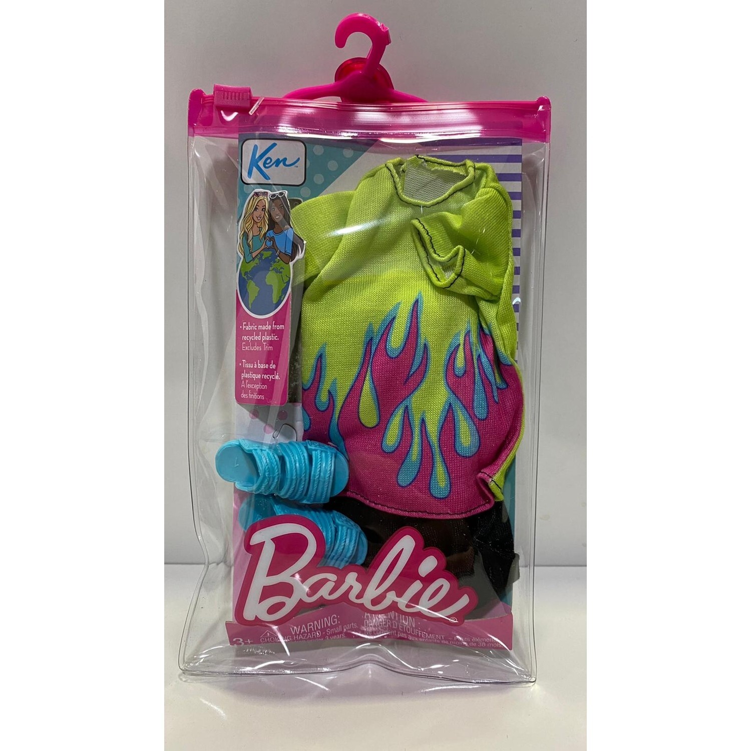 

Набор нарядов Barbie для Кена GWC31-HBV39