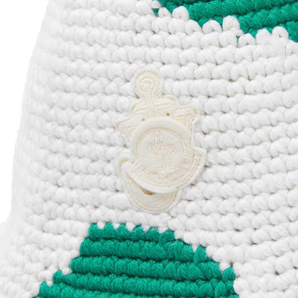 

Вязаная вязаная шапка Moncler JW Anderson Spot Moncler Genius